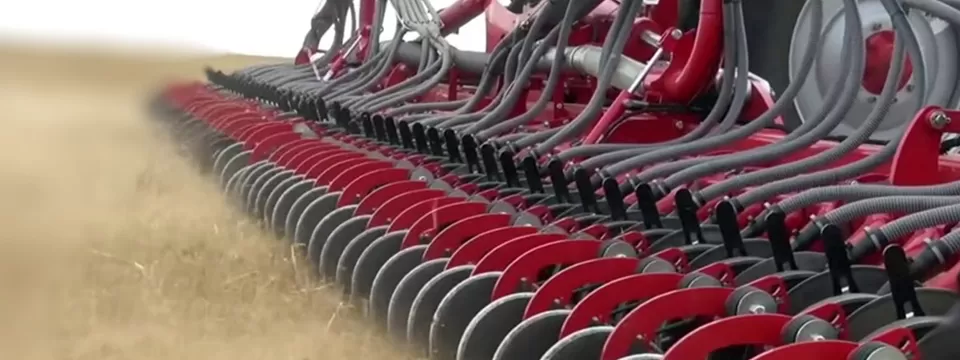 الآلات الزراعية